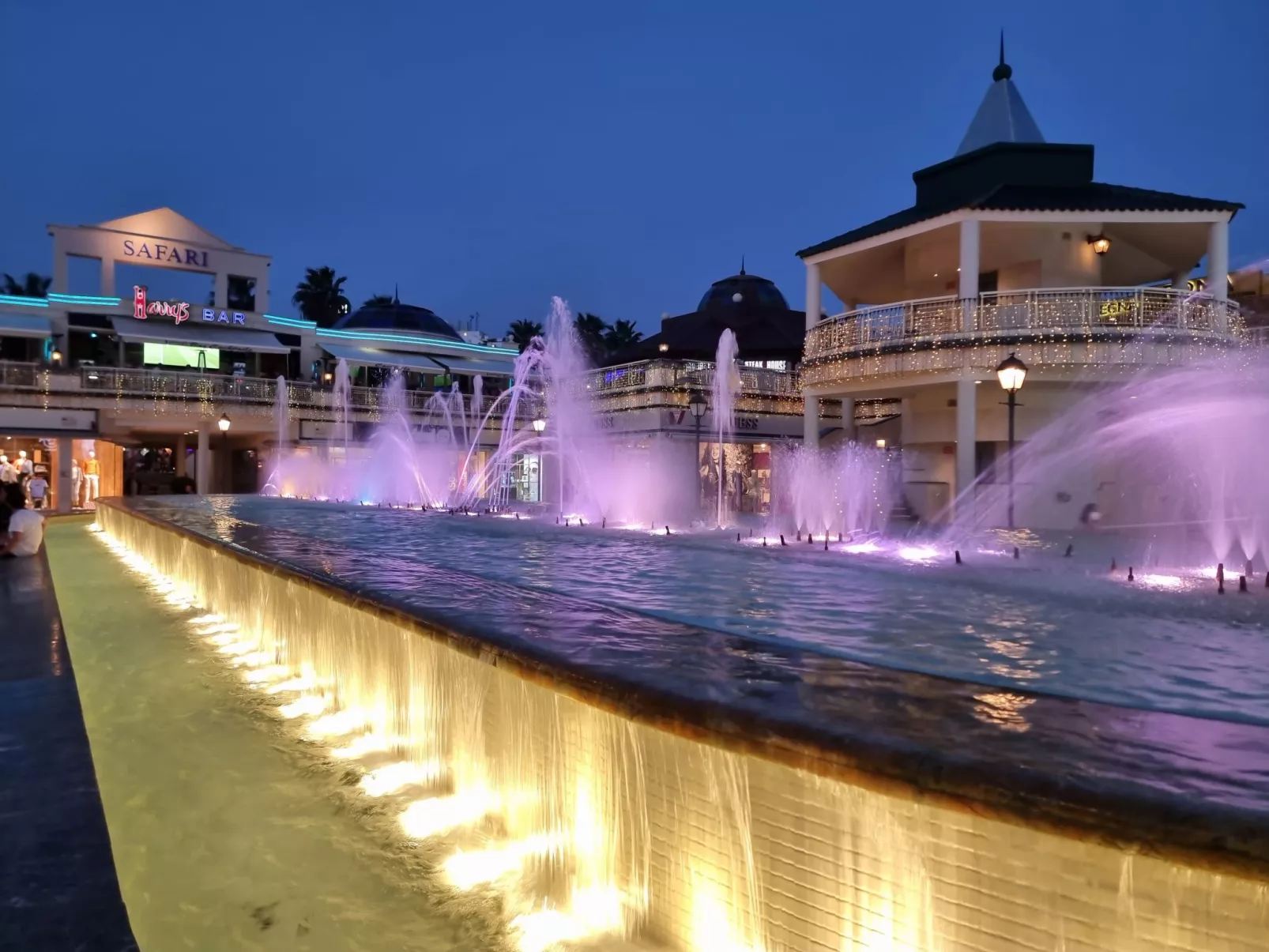 Jacaranda am Meer-Outside