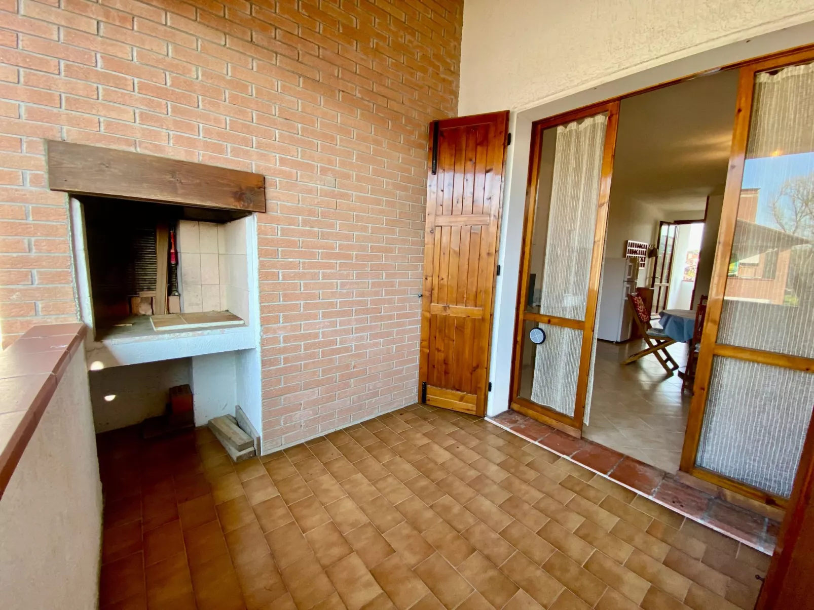 Vertikales Haus mit privatem Garten, 2 Klima-Inside