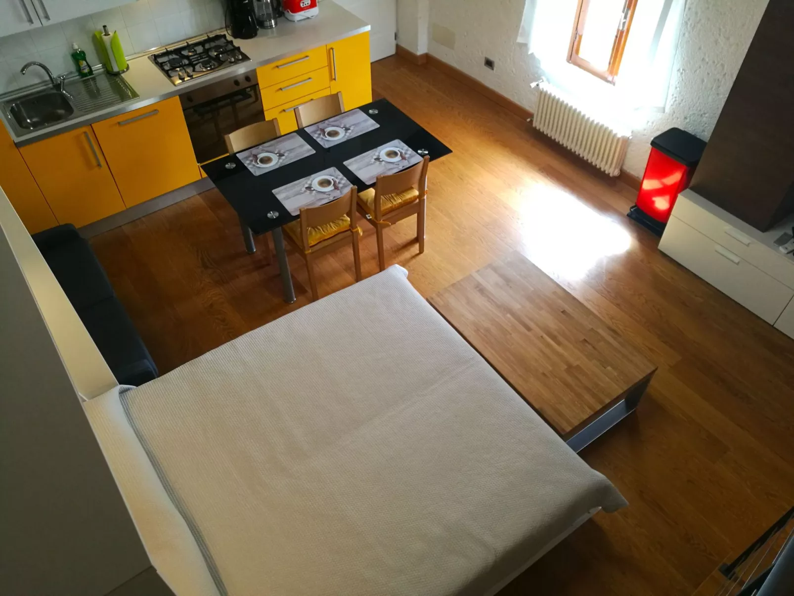 Aly d'angelo - im Turm-Inside