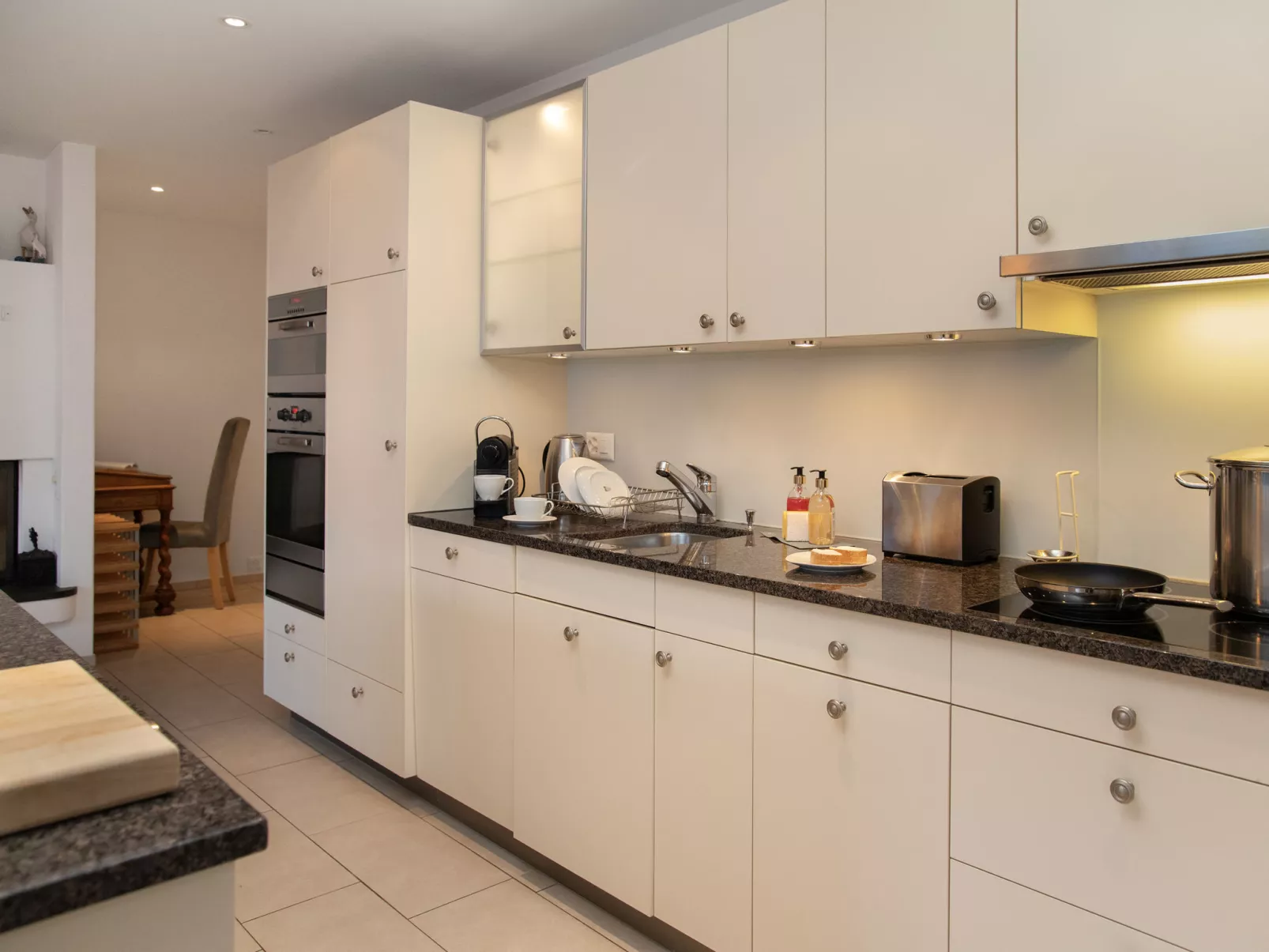 Bella Vista Apt. No. 10-Inside