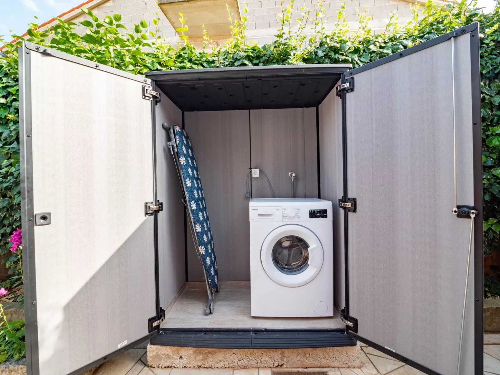 "Arijana1" mit privater Terrasse-Drinnen