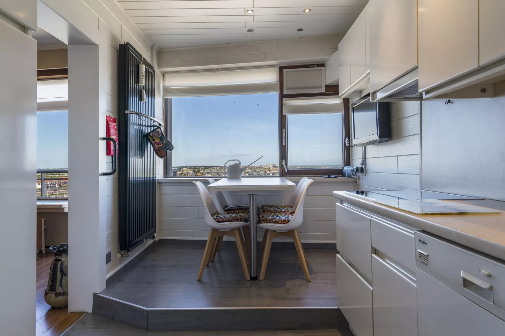 Binnen-Sande 8F-Kitchen