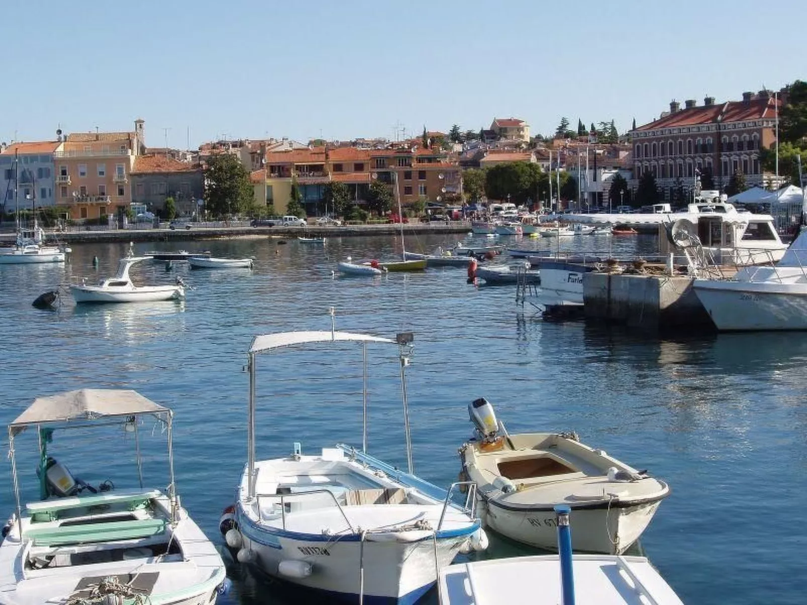 Direkt am Meer liegendes Apartment mit Garten-Dehors