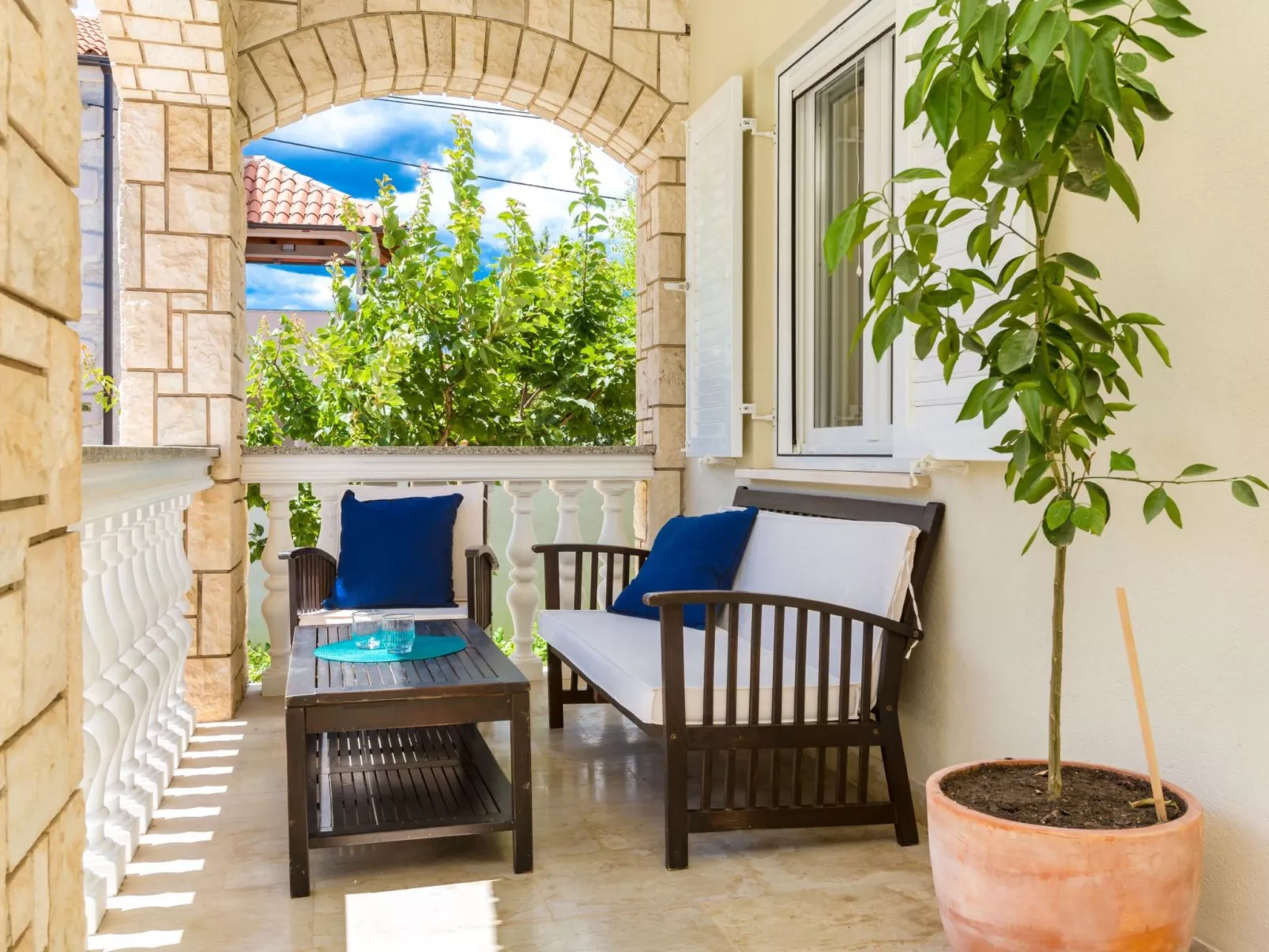 Tia, Wohnung mit Pool-Outside