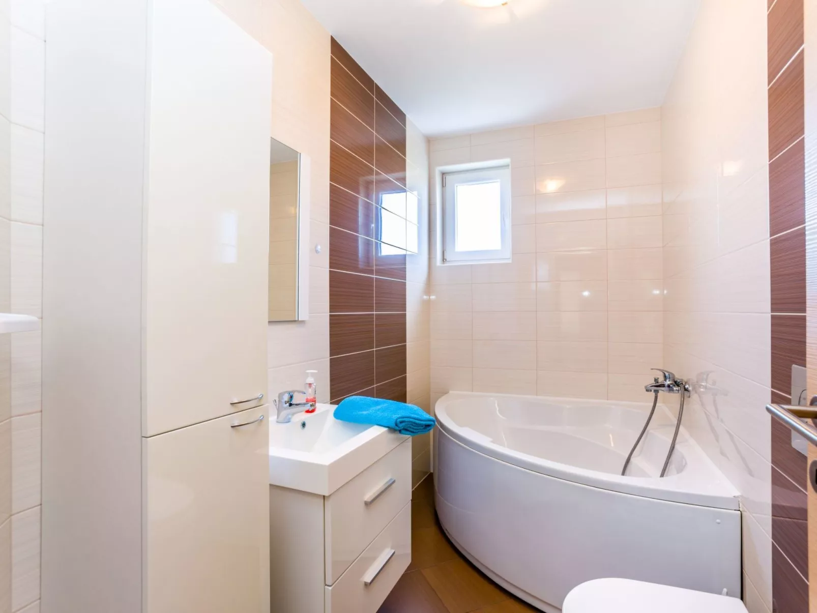 Wohnung "Dragan" mit Balkon-Inside