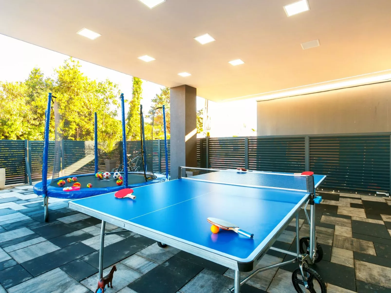 Amore Bijeca - B4-Image-tags.info