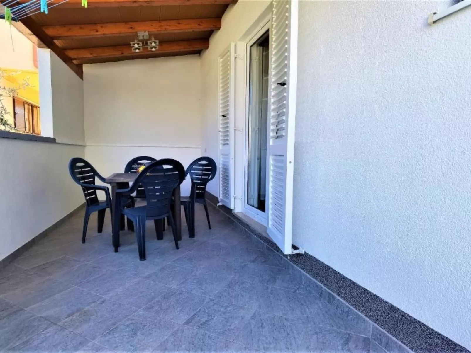 "Little Kiwi" direkt am Strand-Outside