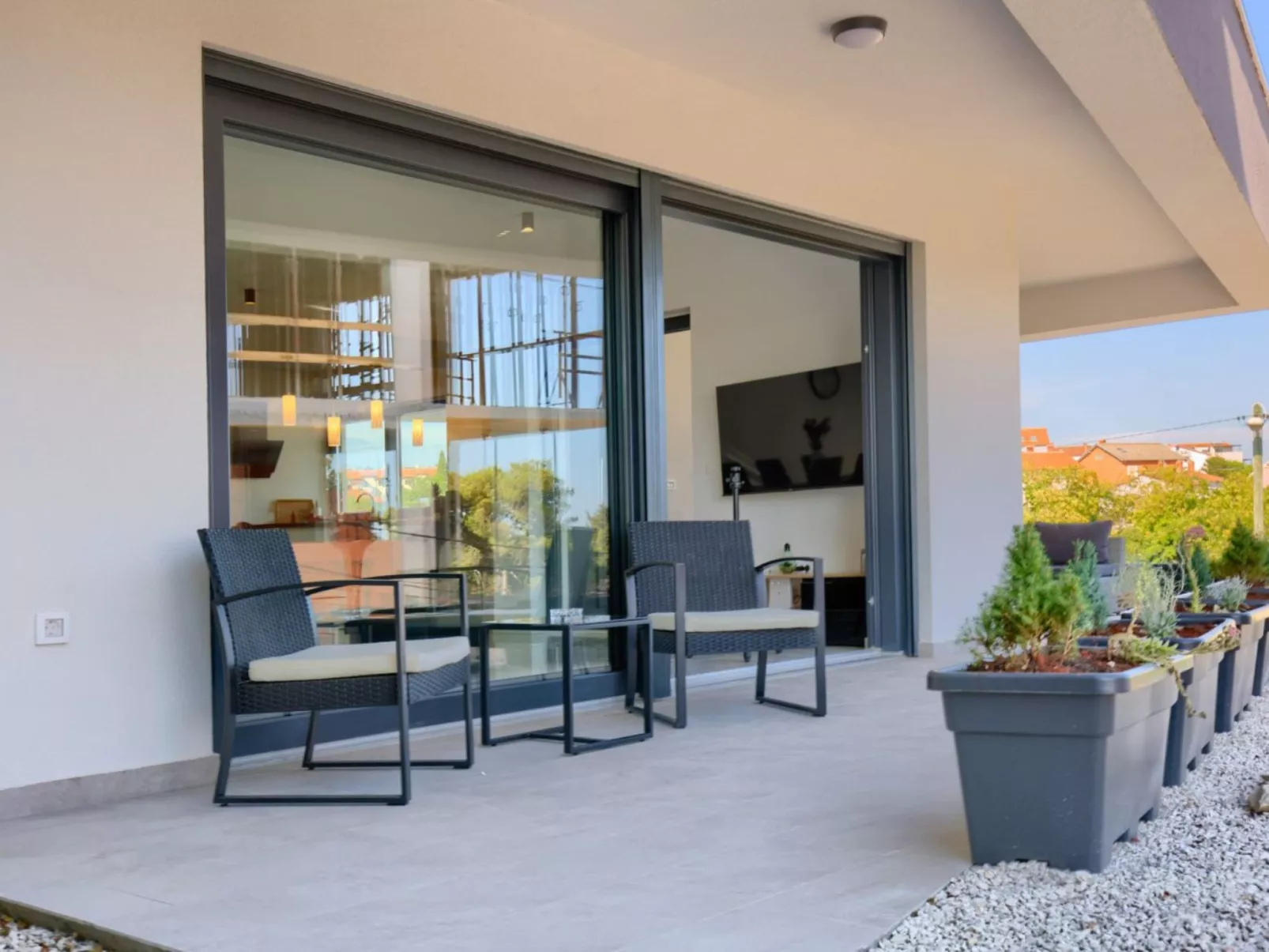 Villa Delfin mit Pool-Dehors