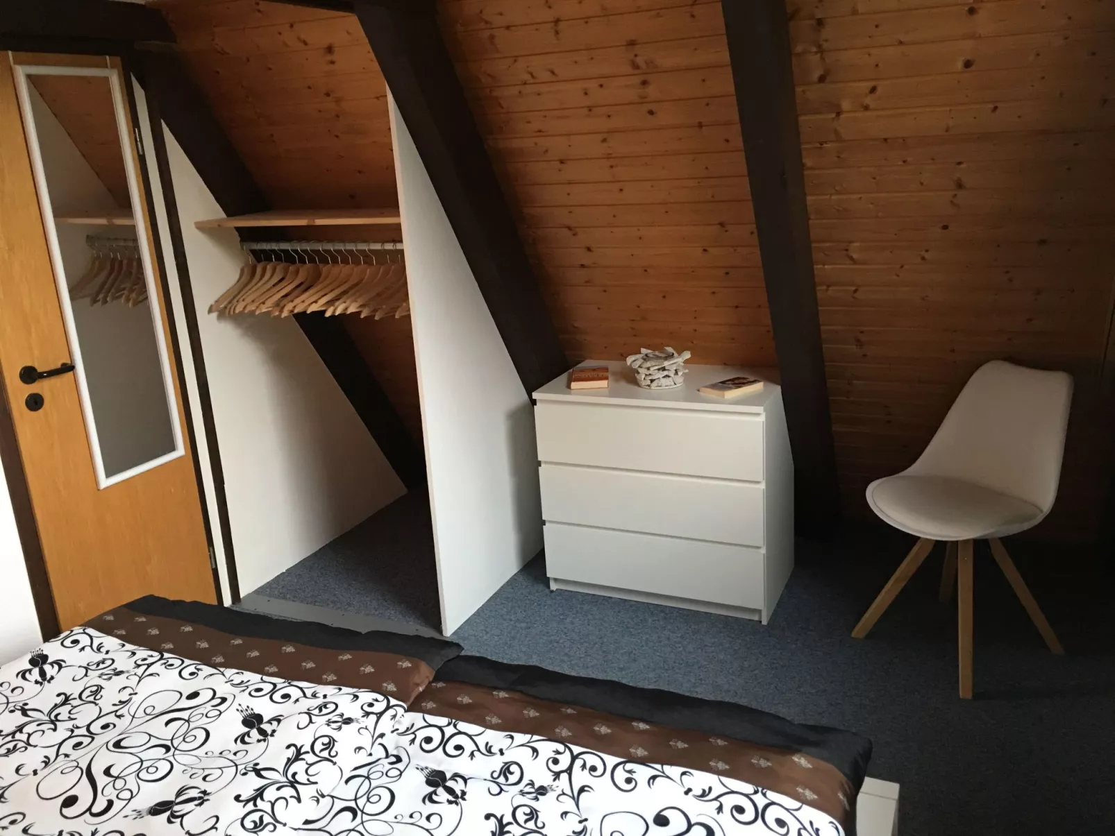 Mit Garten, Grill und Terrasse - Inside