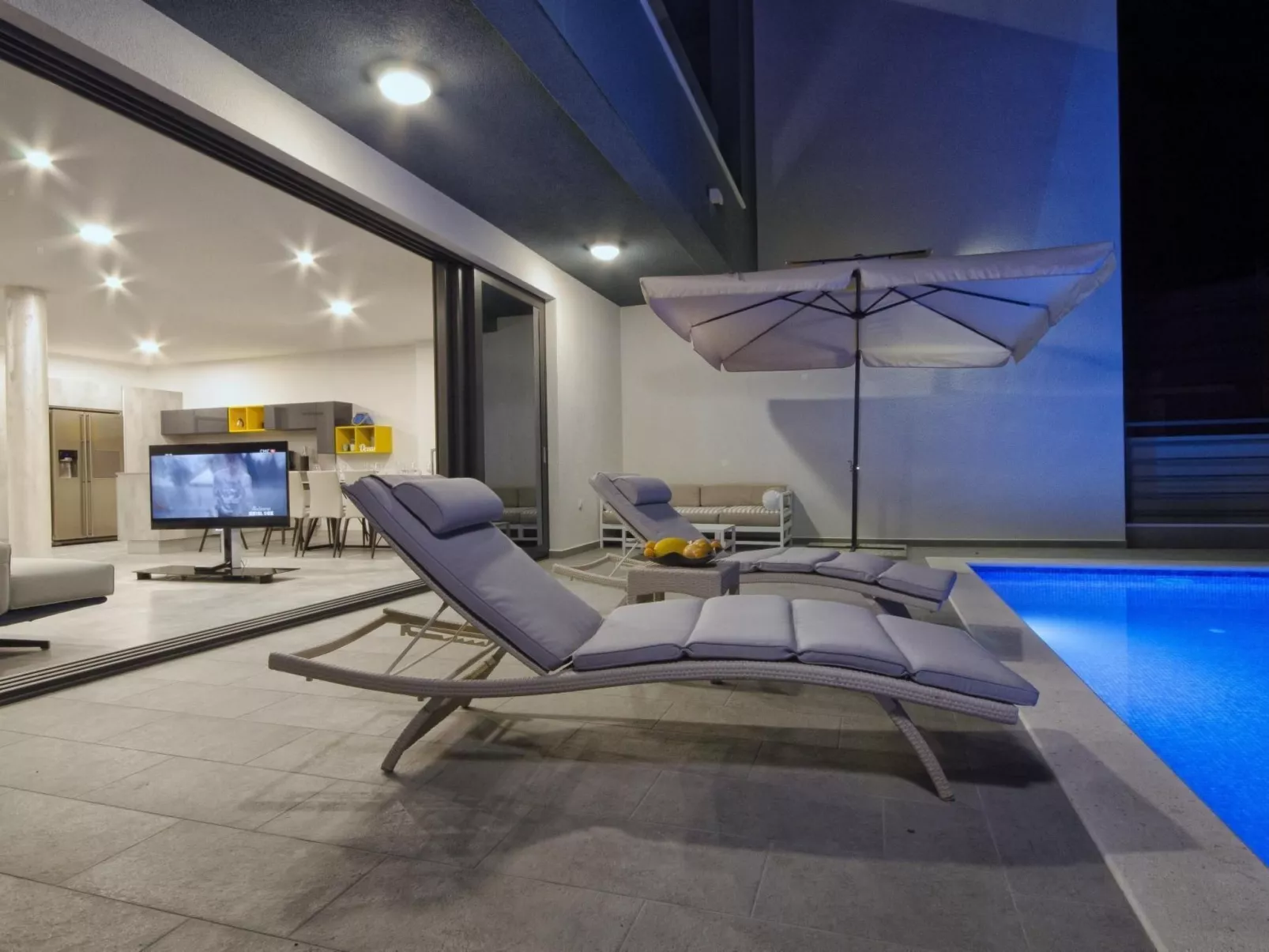 Ferienvilla "Nina 1" mit Infinity Pool-Dedans