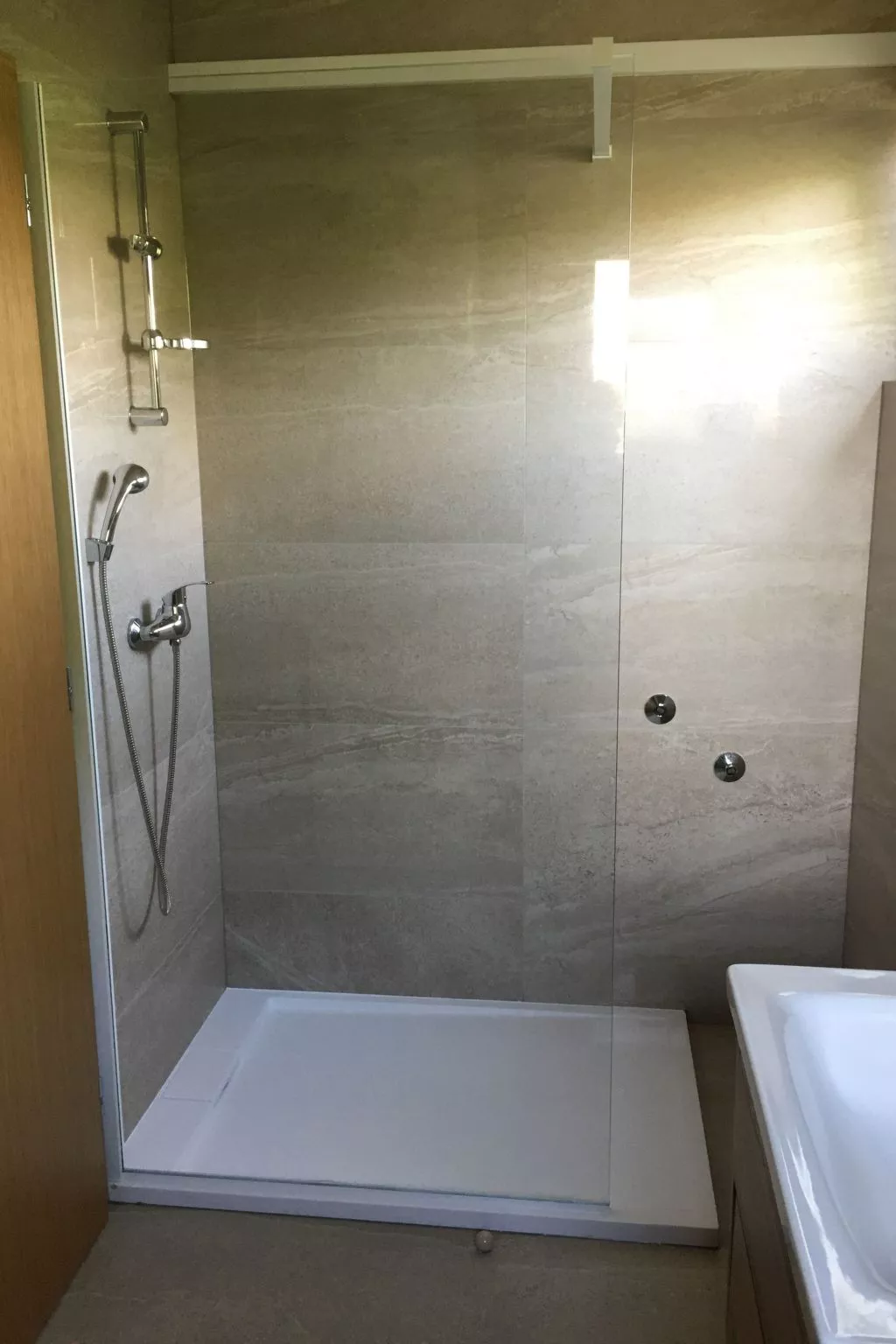 Schöne moderne und voll ausgestattete Wohnung.-Inside