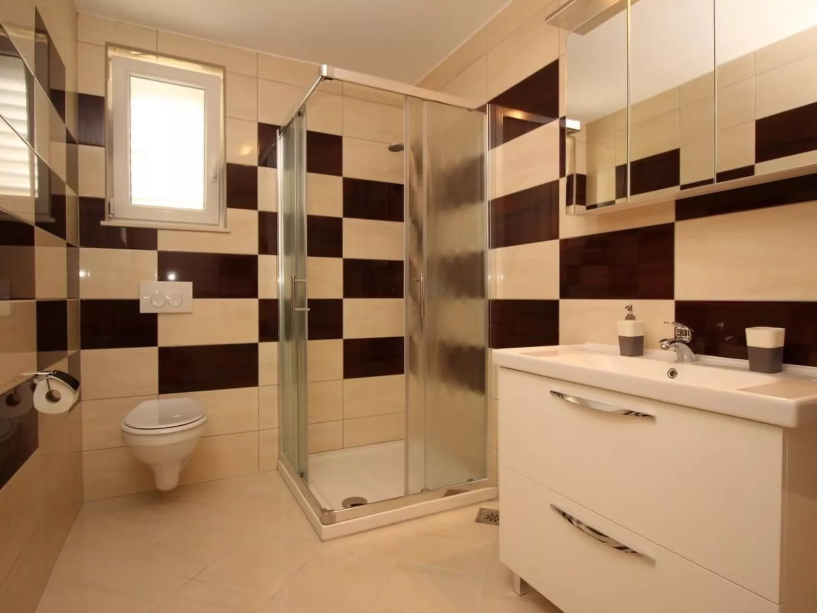 Gorica II A2+2 br.6-Inside