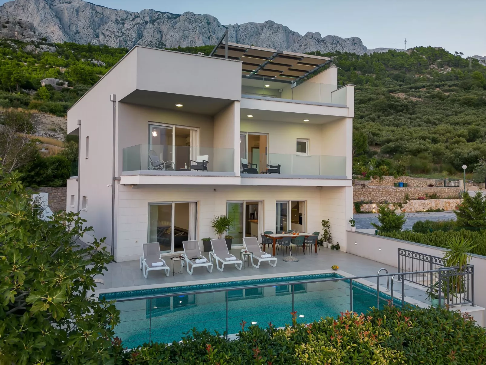 Villa inmitten der Natur in ruhiger Lage-Outside