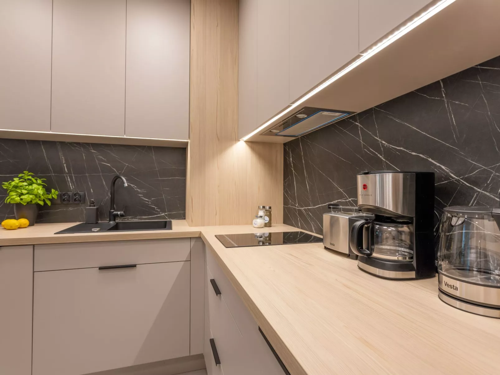 Matejki in Swinemünde am Meer-Dedans