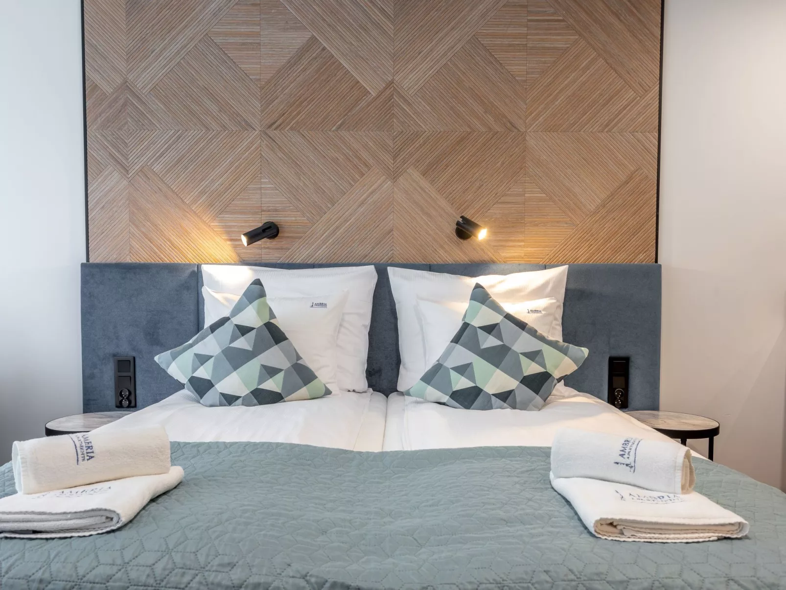 Elegantes, strandnahes Ferienappartement Albus-Image-tags.info