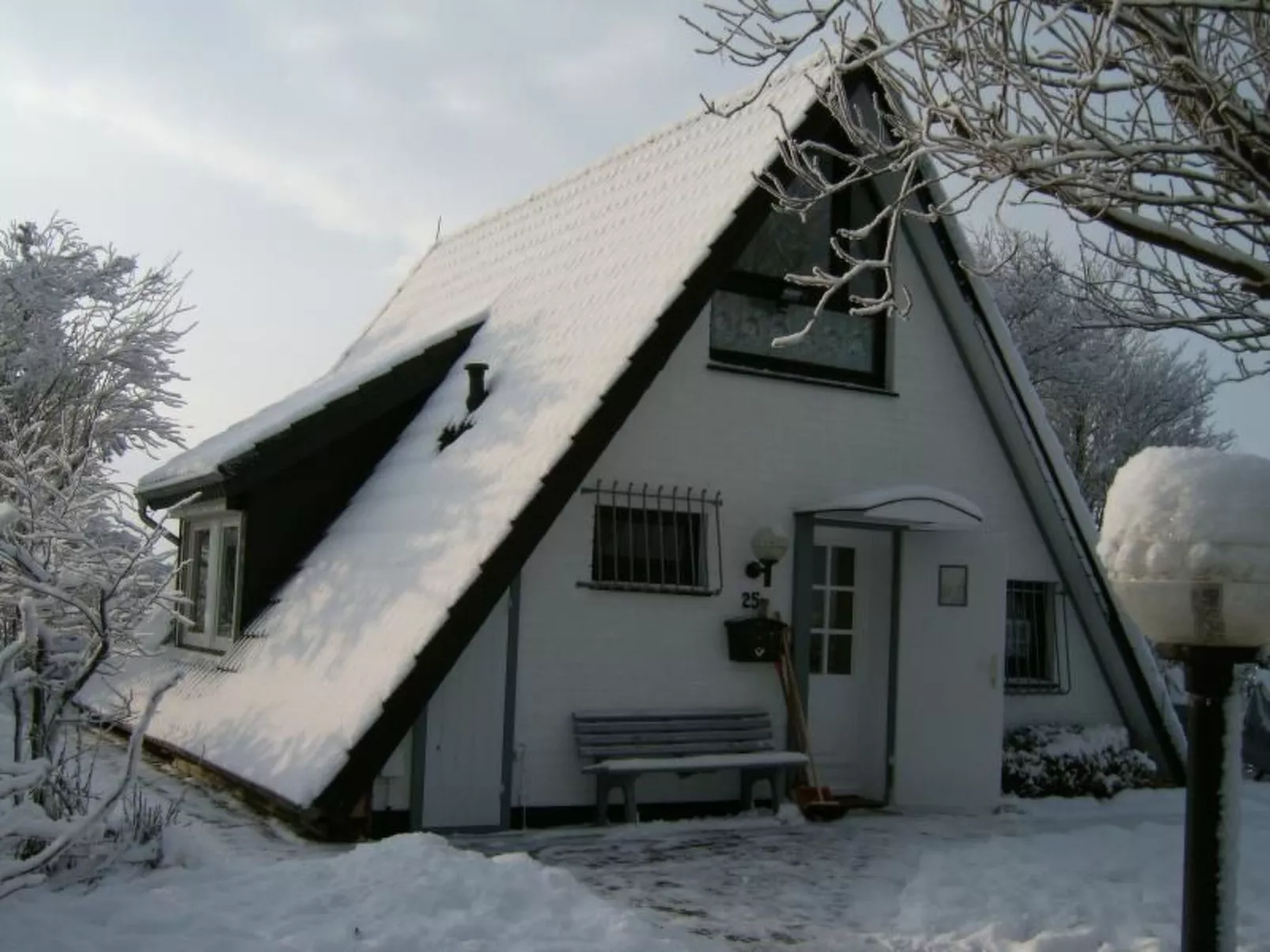 Nurdachhaus Klabautermann mit Terrasse und Garten-Dehors