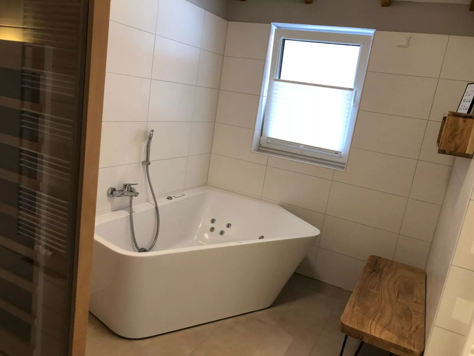 G15 Haus mit Whirlwanne direkt an der Nordseeküs-Drinnen