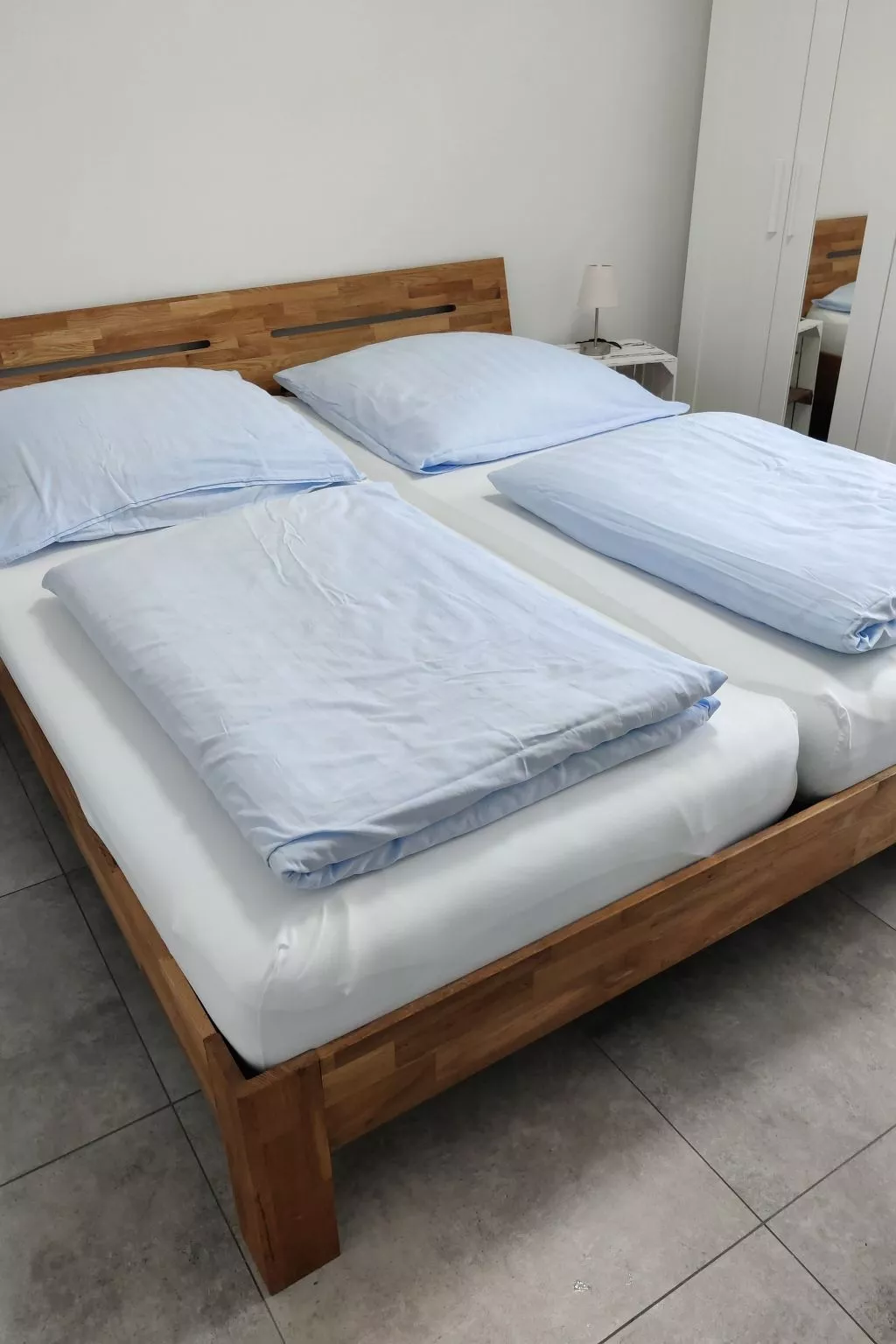 In Fedderwardersiel mit Terrasse-Drinnen