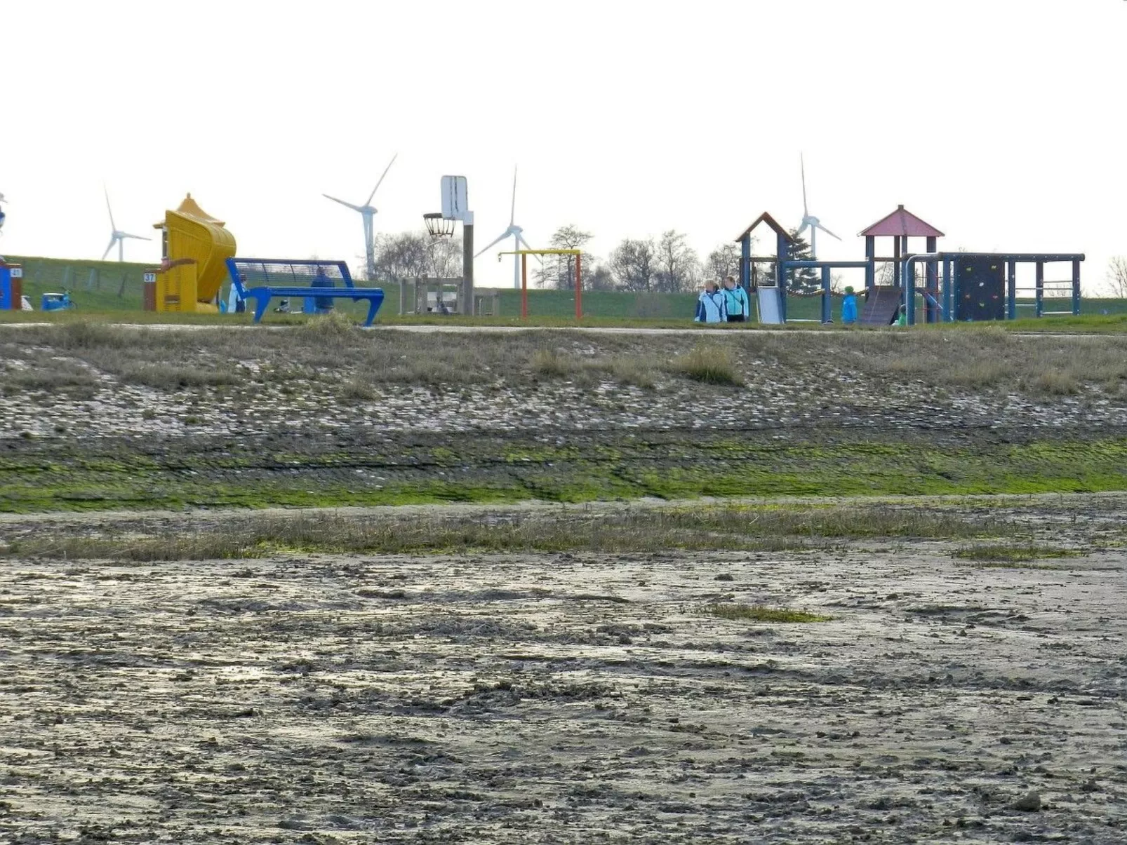 Gesamte Wohnung in Burhave mit Eigener Terrasse-Draußen
