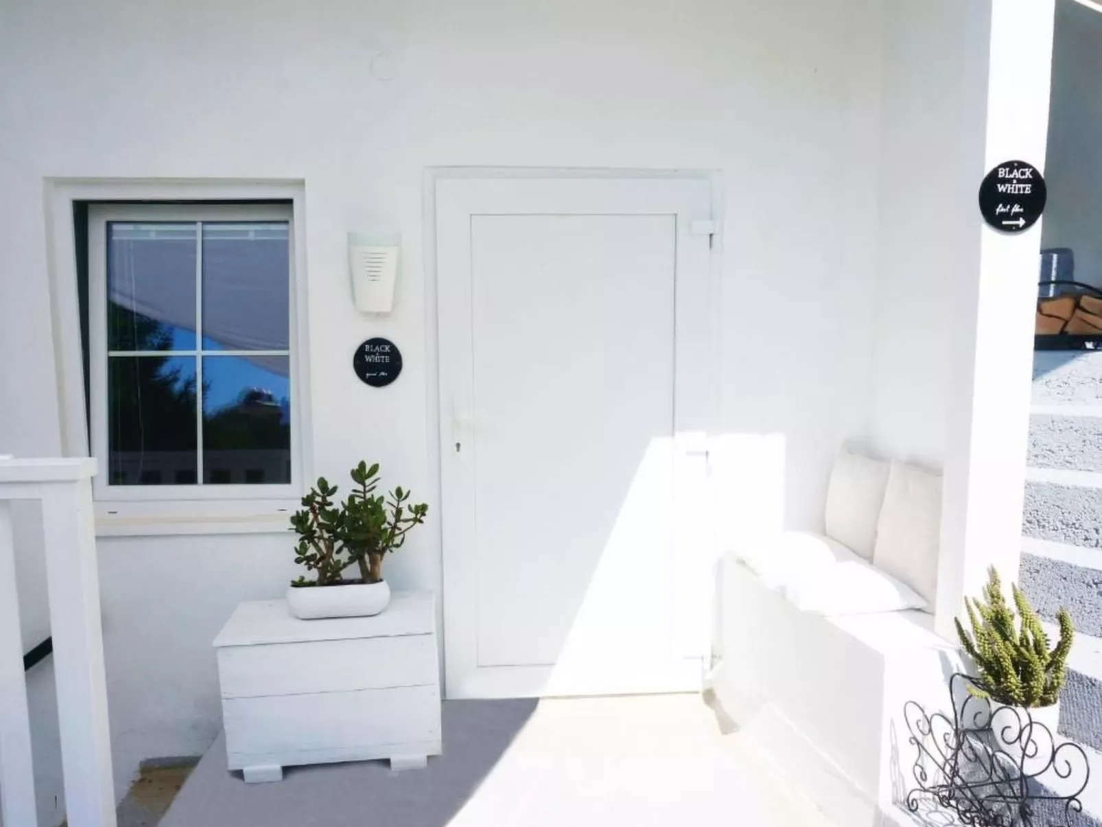 Black & White-Inside