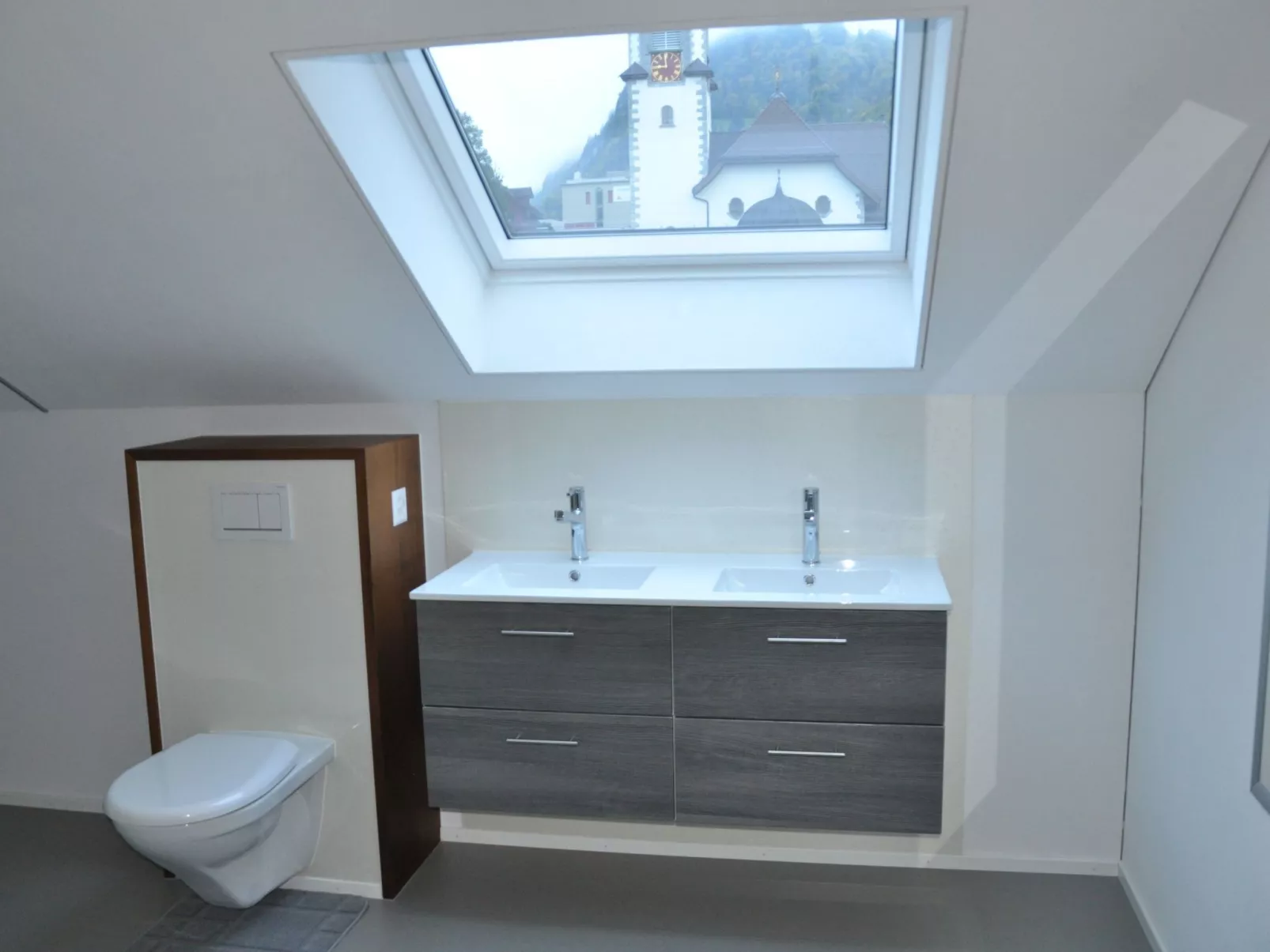 3.5 Zi-DachWohnung-Inside