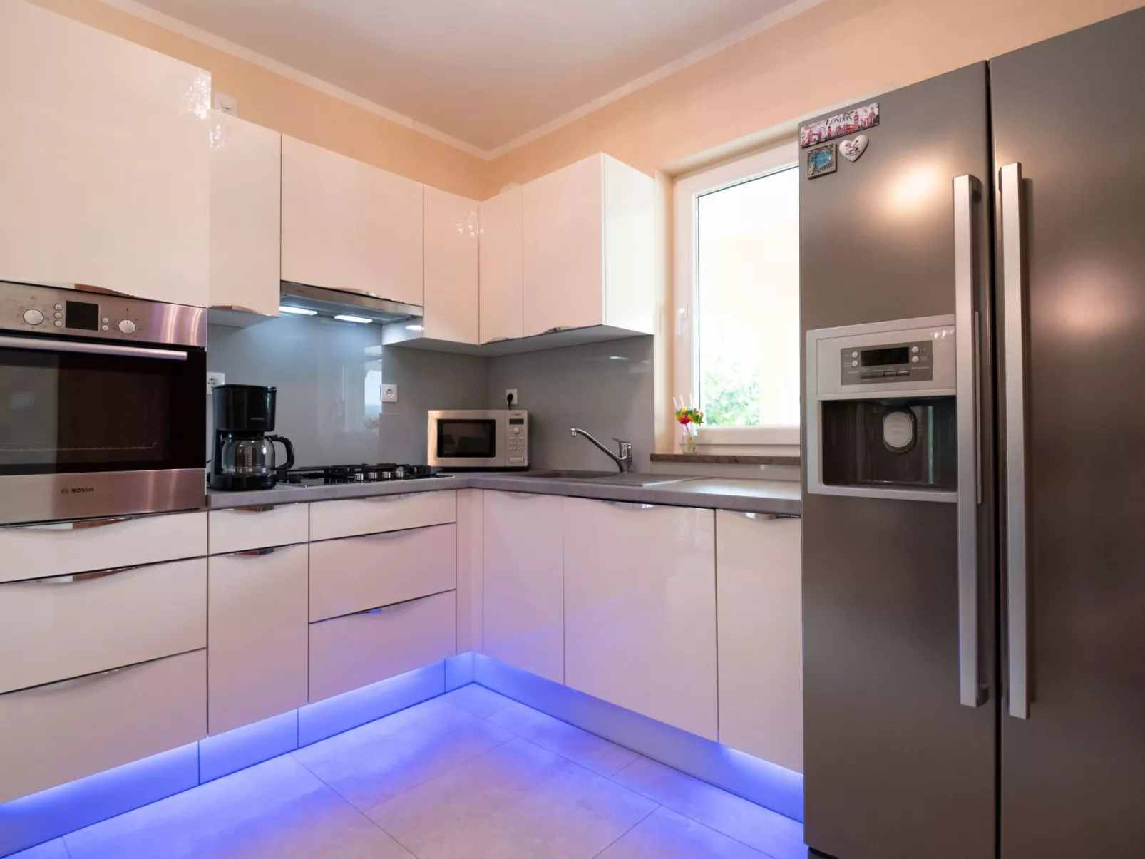 Villa "Mile" mit beheiztem Pool, Grill und Terrasse-Inside