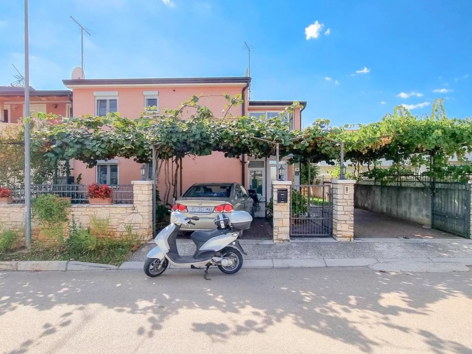 "Stelia 3" mit Balkon-Outside