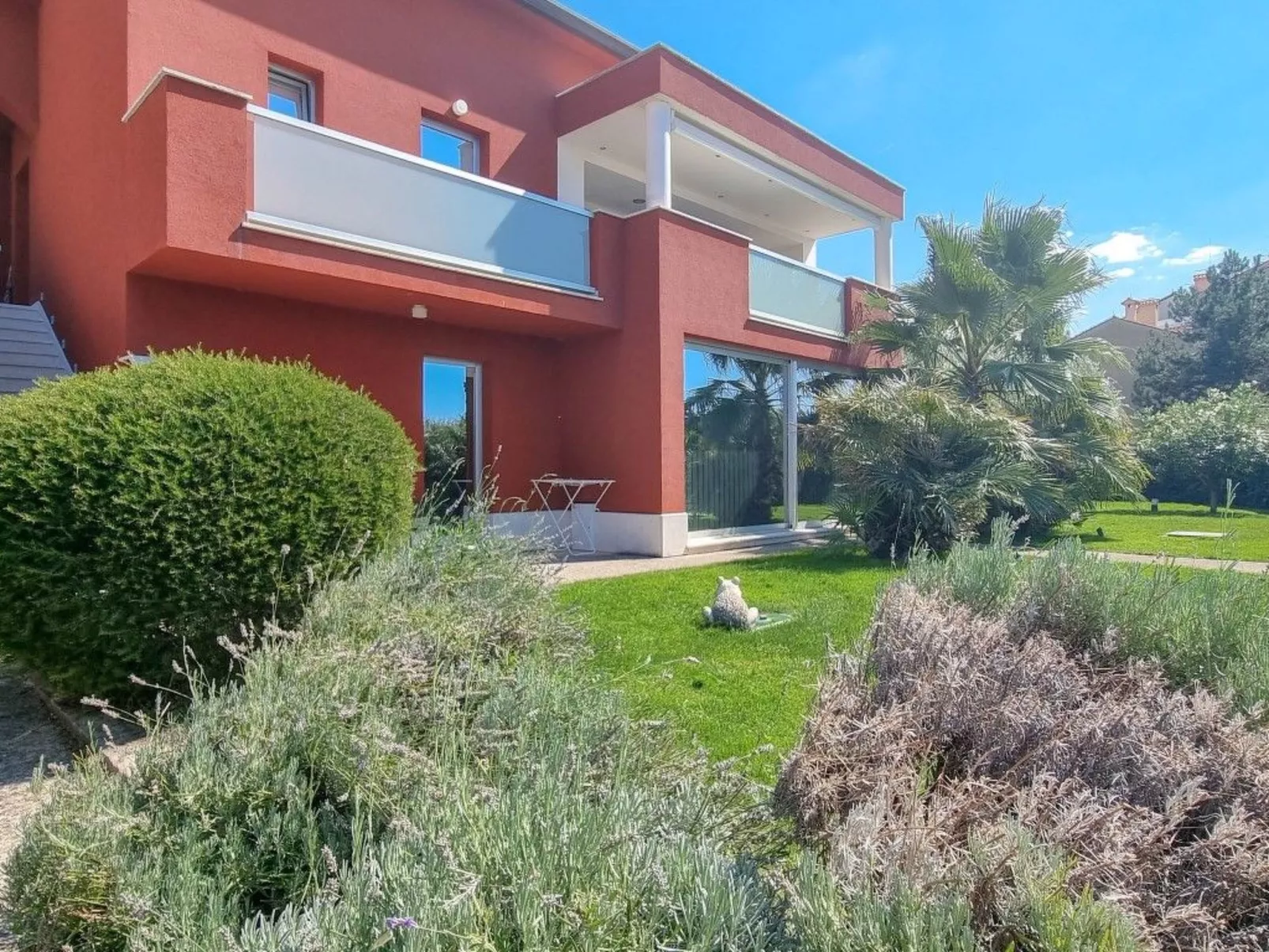 Wohnung "Niva B" mit Terrasse-Outside