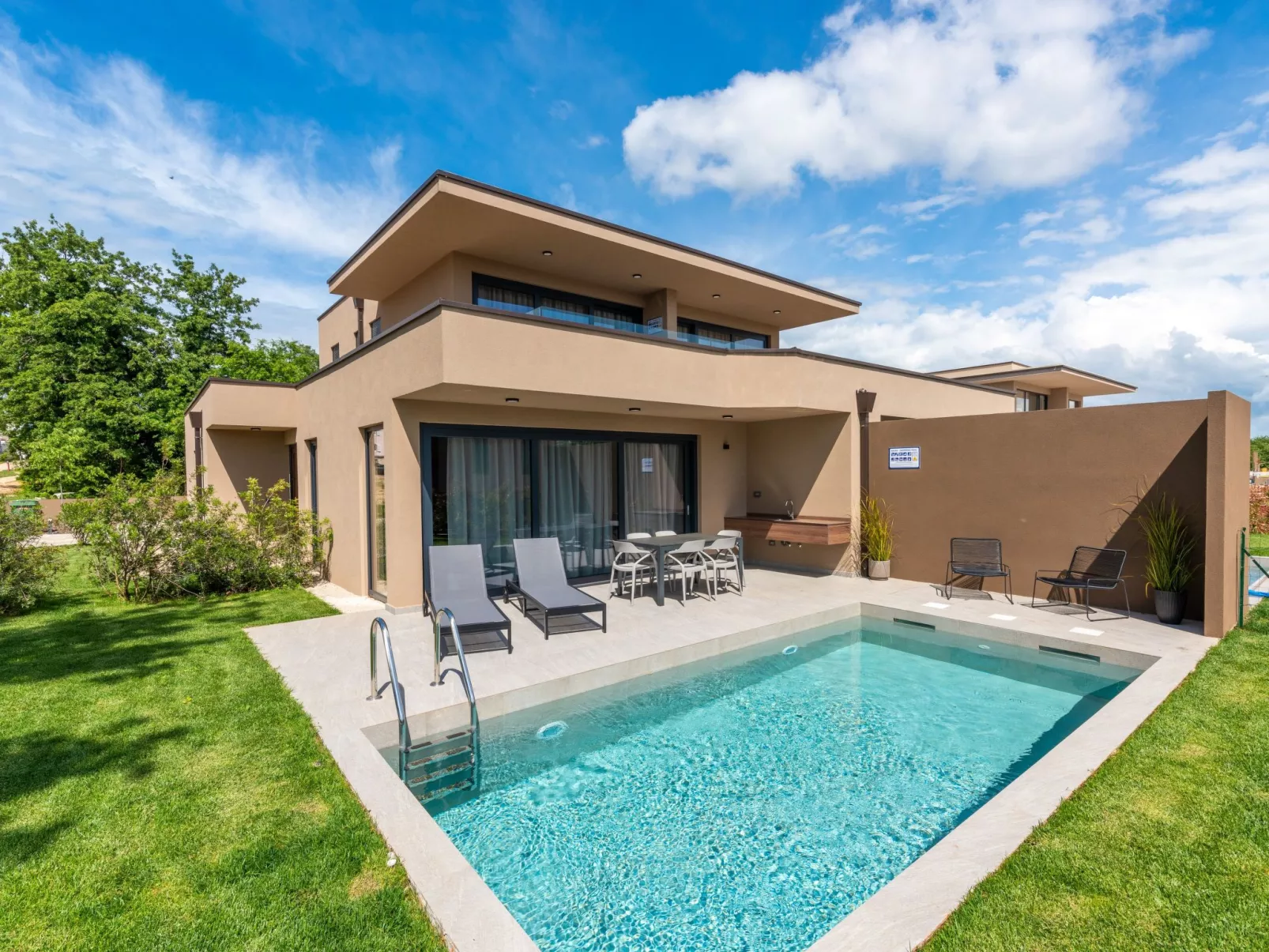 Quercus Village APP 1 mit privatem Pool-Draußen