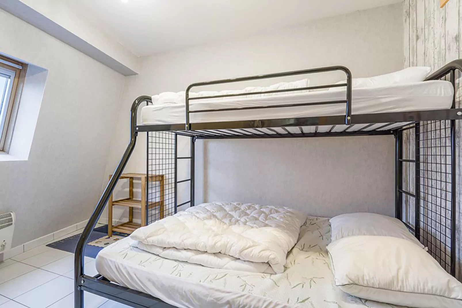 Ocean Suites 815-Bedroom