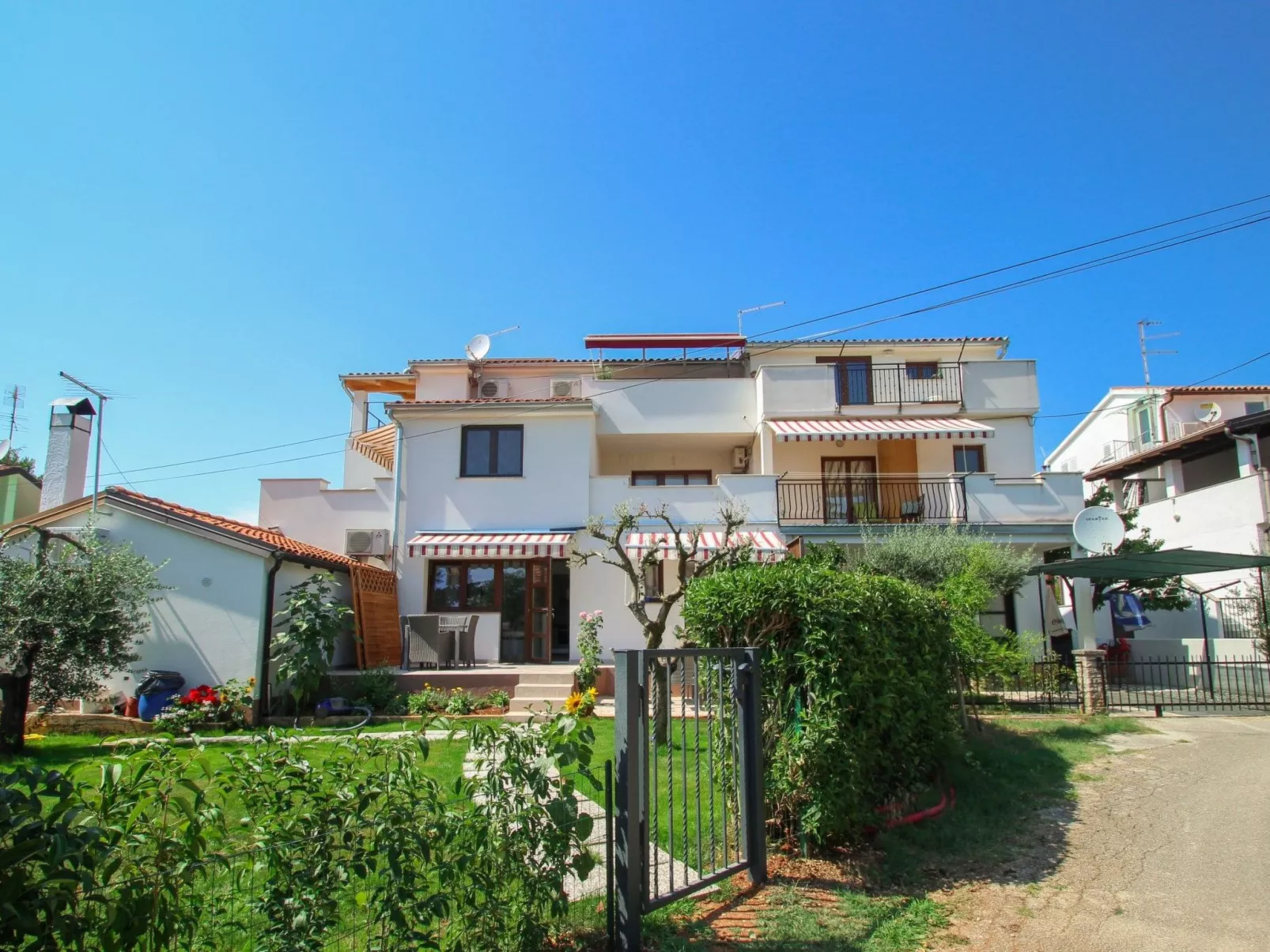 Gemütliches Studioappartement Doris-Draußen