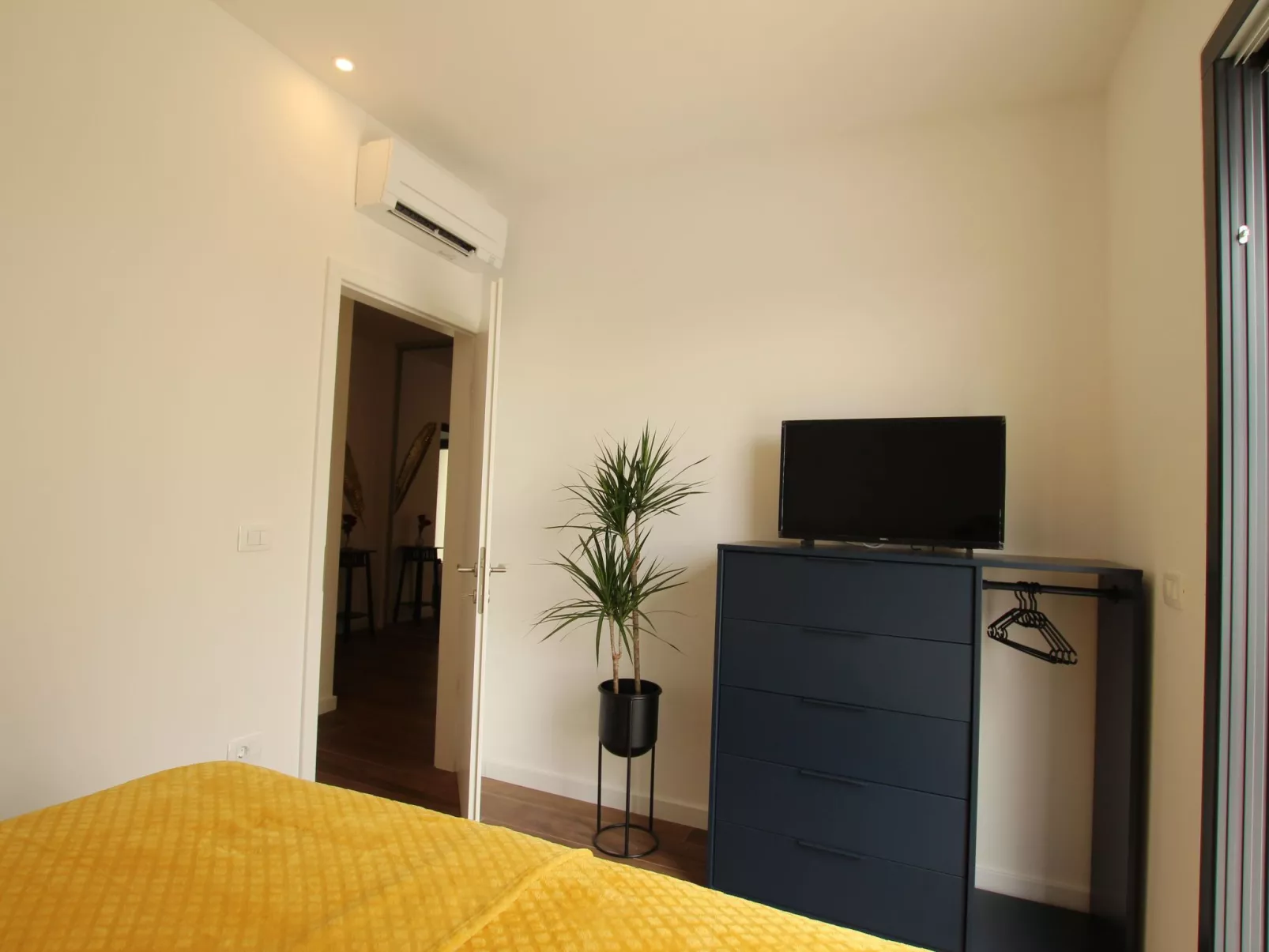 Haus in Novigrad mit privatem Pool-Inside