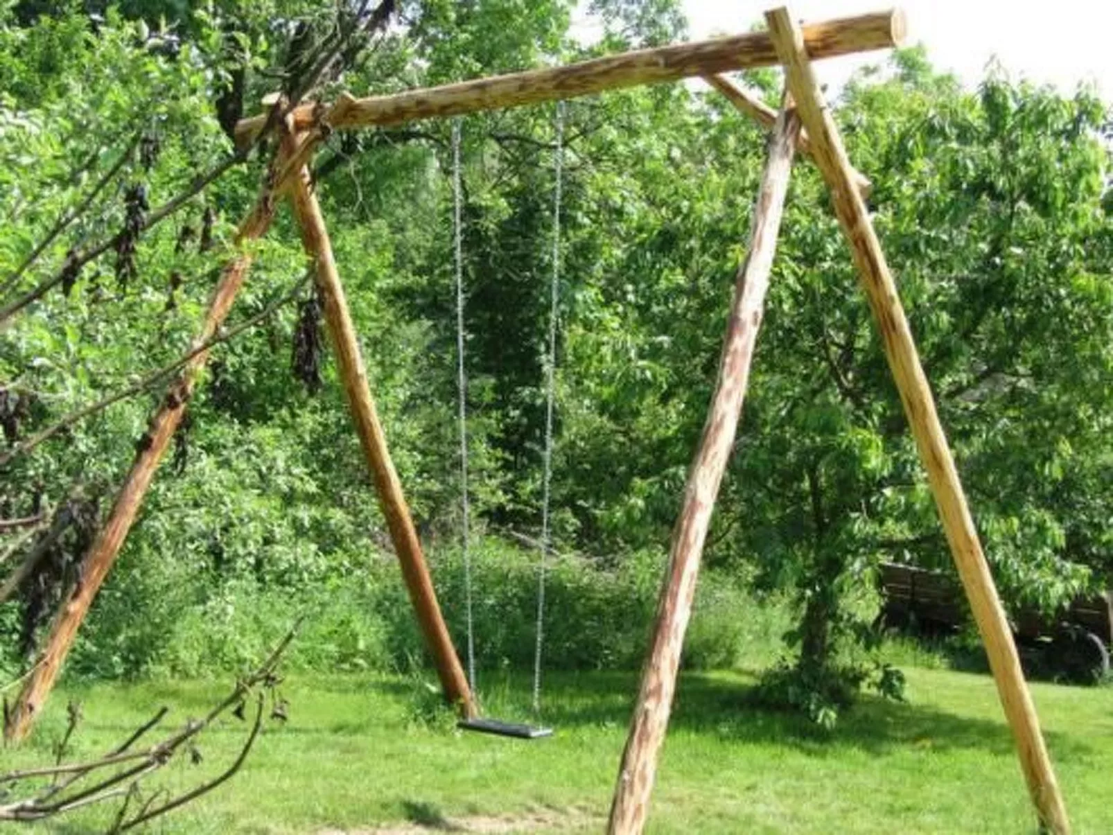 In Gajówka mit Terrasse und Garten-Outside