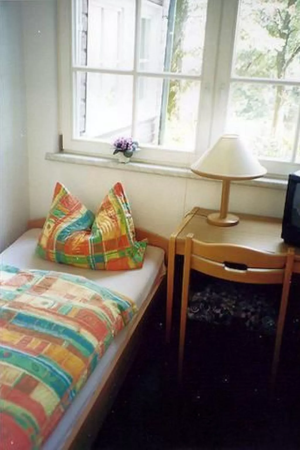 Mit Blick auf die Berge-Dedans