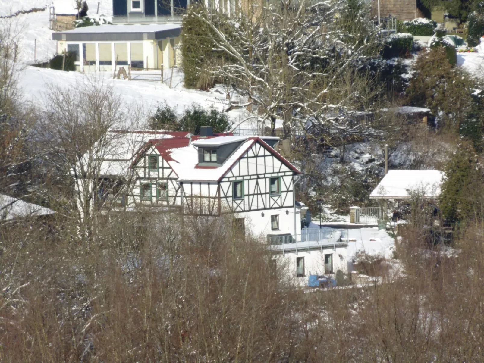 In Waldbreitbach mit Whirlpool-Drinnen