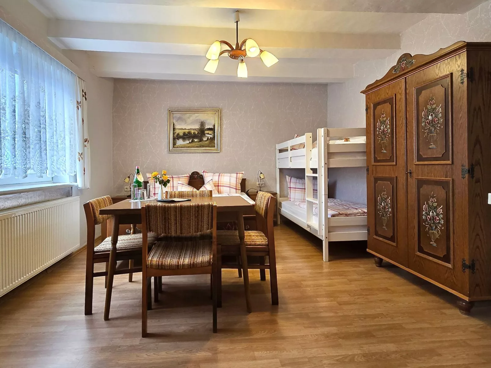 -Hof Südharz , ehemaliger Bauernhof-Drinnen