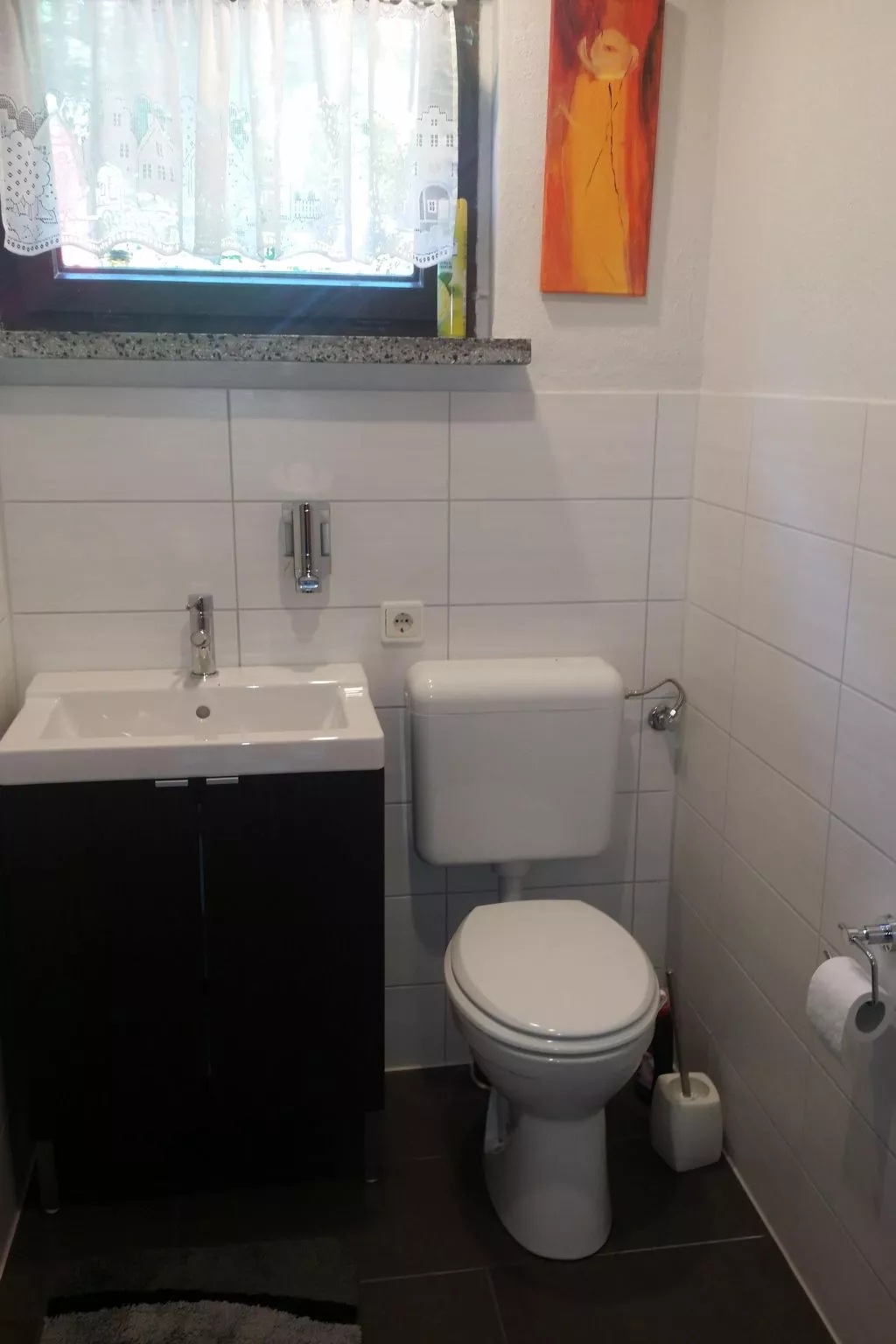 Ruhiges Ferienhaus mit gemütlicher Terrasse-Dedans