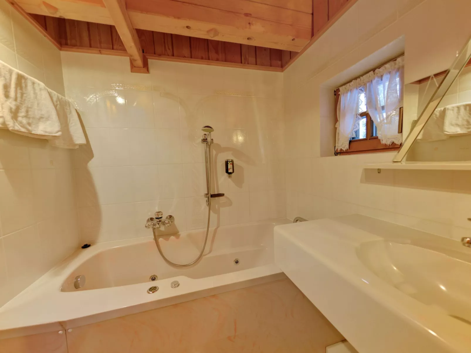 Glocknerhaus-Image-tags.info