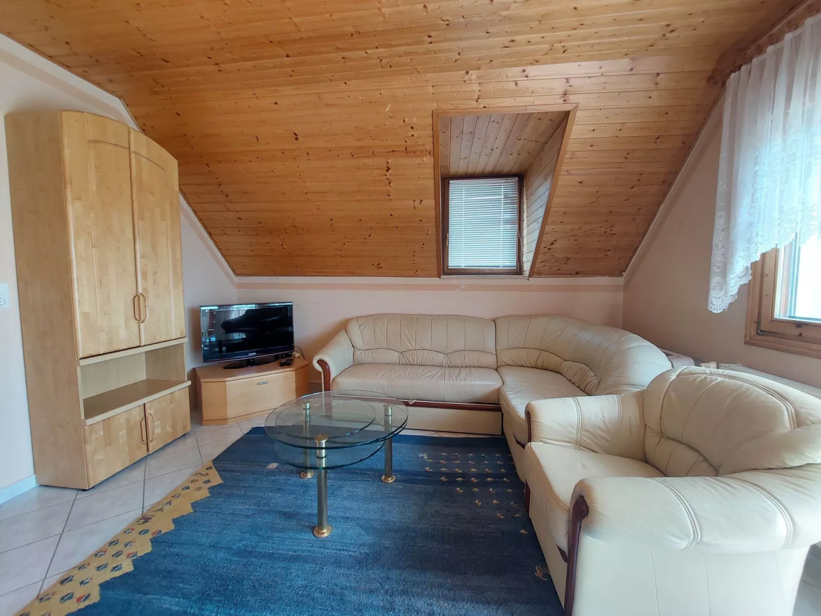 Schöne Ferienwohnung in ruhiger Lage-Dedans