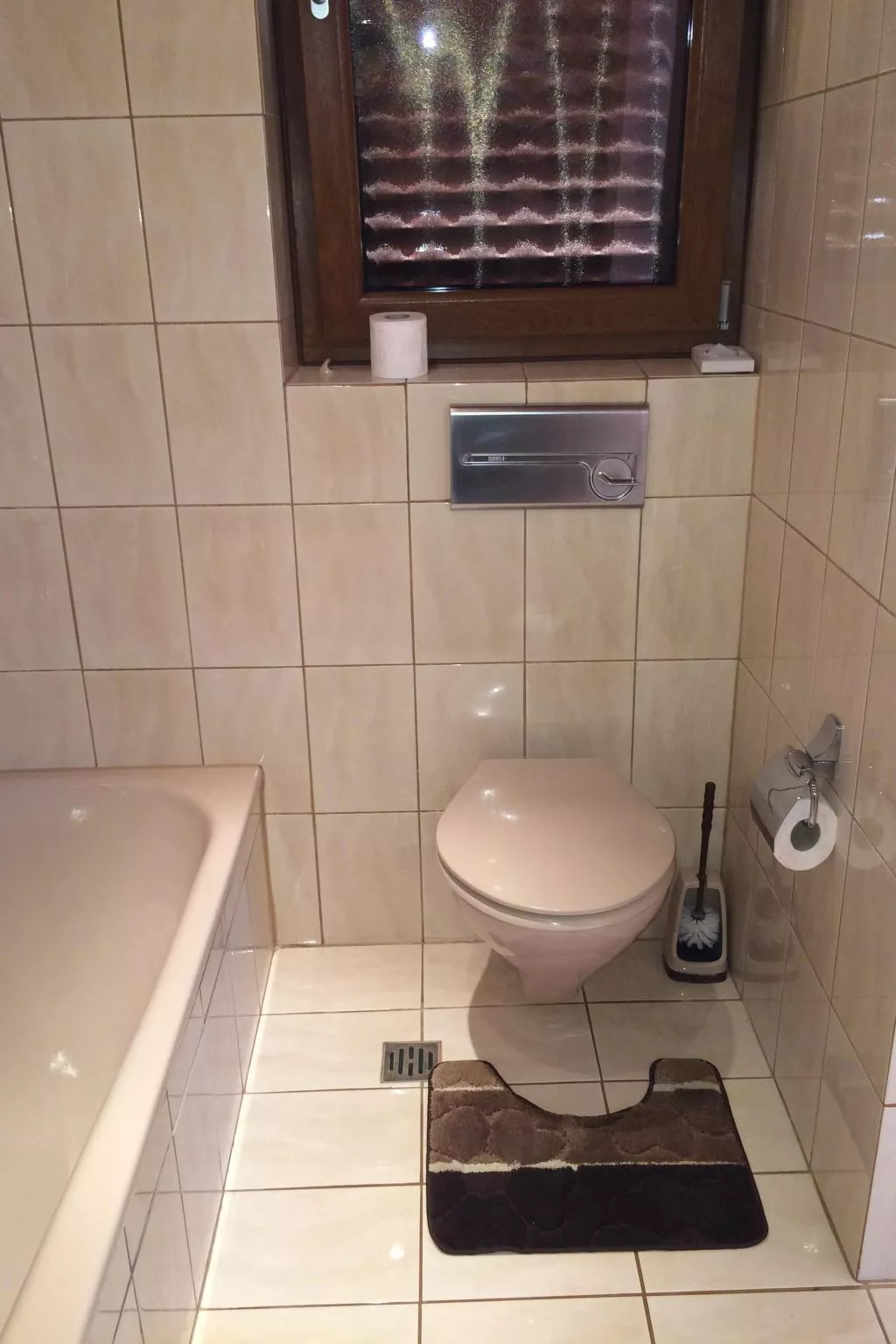 Komplette Villa mit zwei Appartements-Drinnen