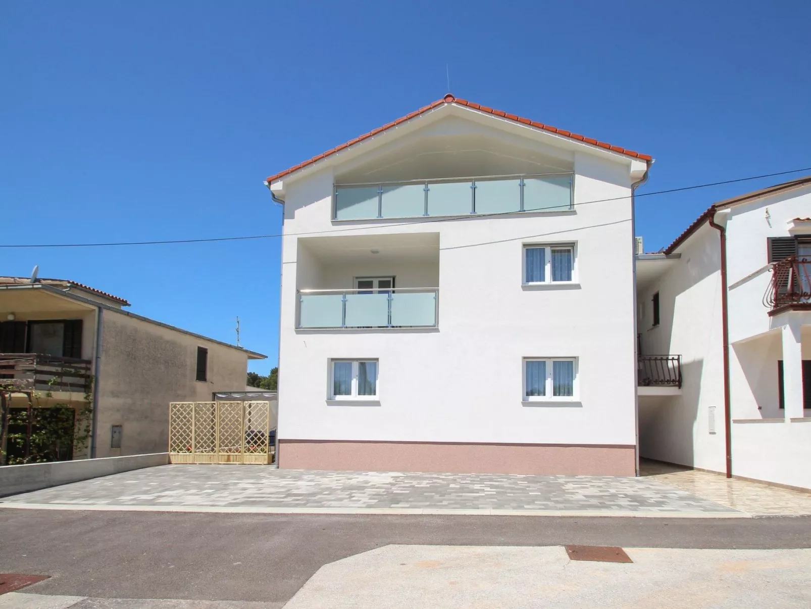 Wohnung "Sofia" mit Balkon-Draußen