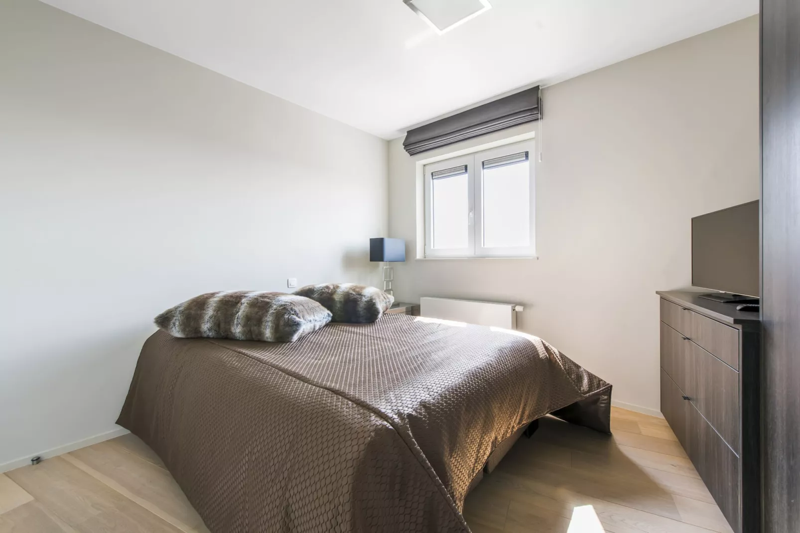 Eden B7-Bedroom