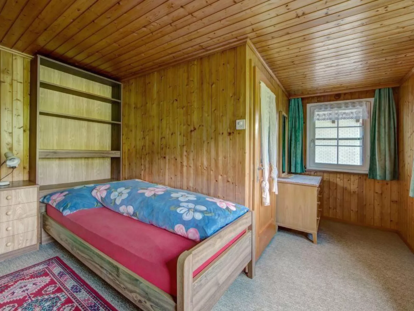 Hautle-Image-tags.info