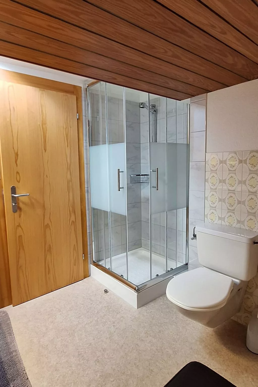 Sonnige 2.5-Zimmer Wohnung an ruhiger Lage-Dedans