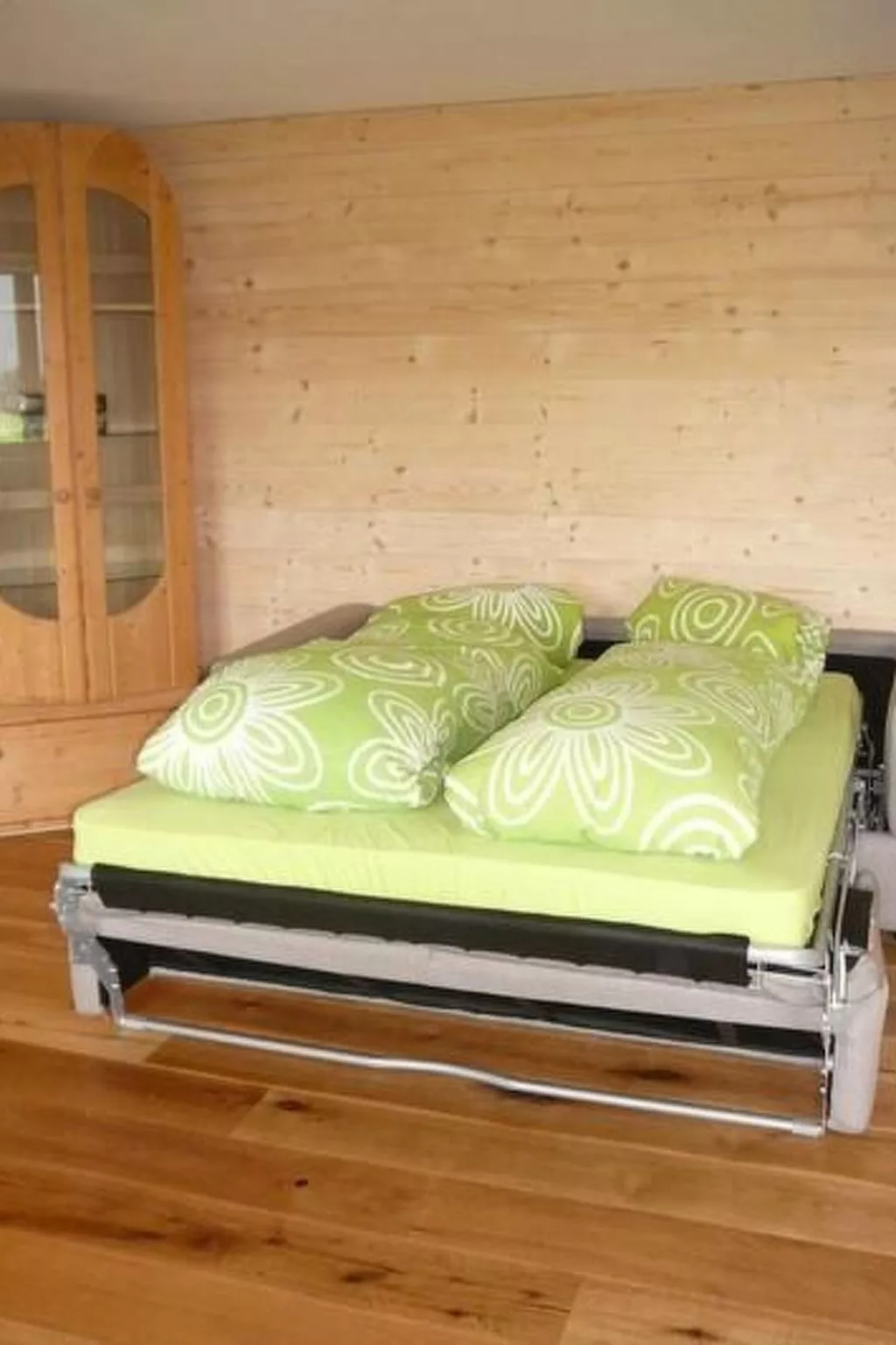 Hof Quadra-Image-tags.info