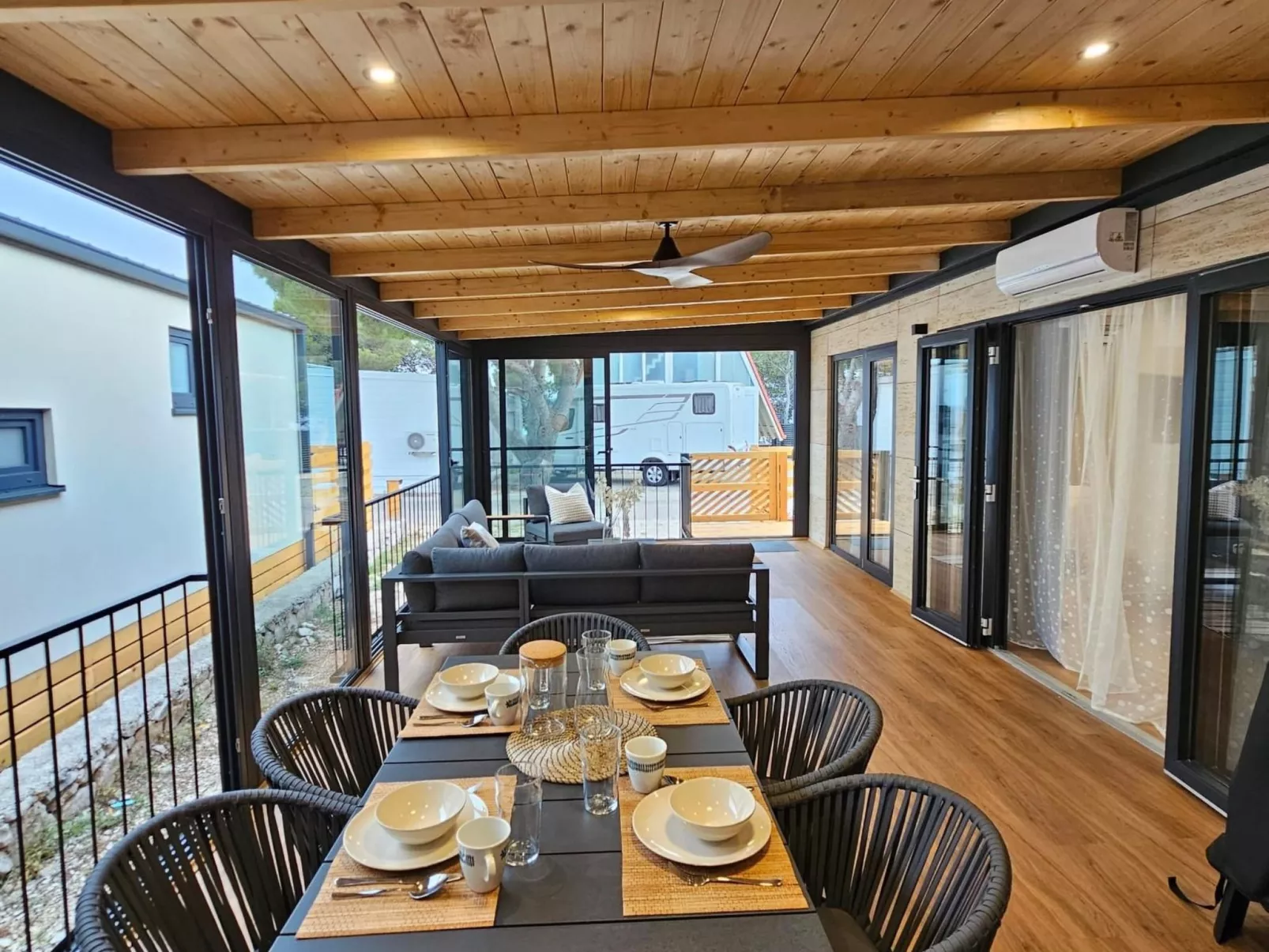 Silver Moon mit Klimaanlage-Outside