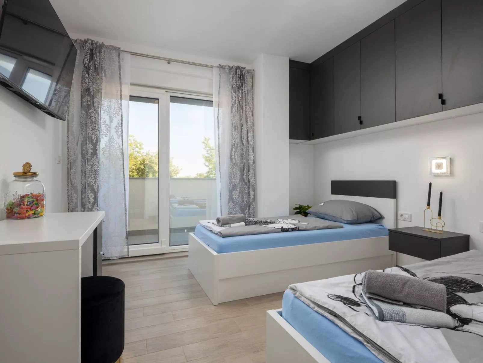 Villa Bura mit Pool und tollem Ausblick-Inside