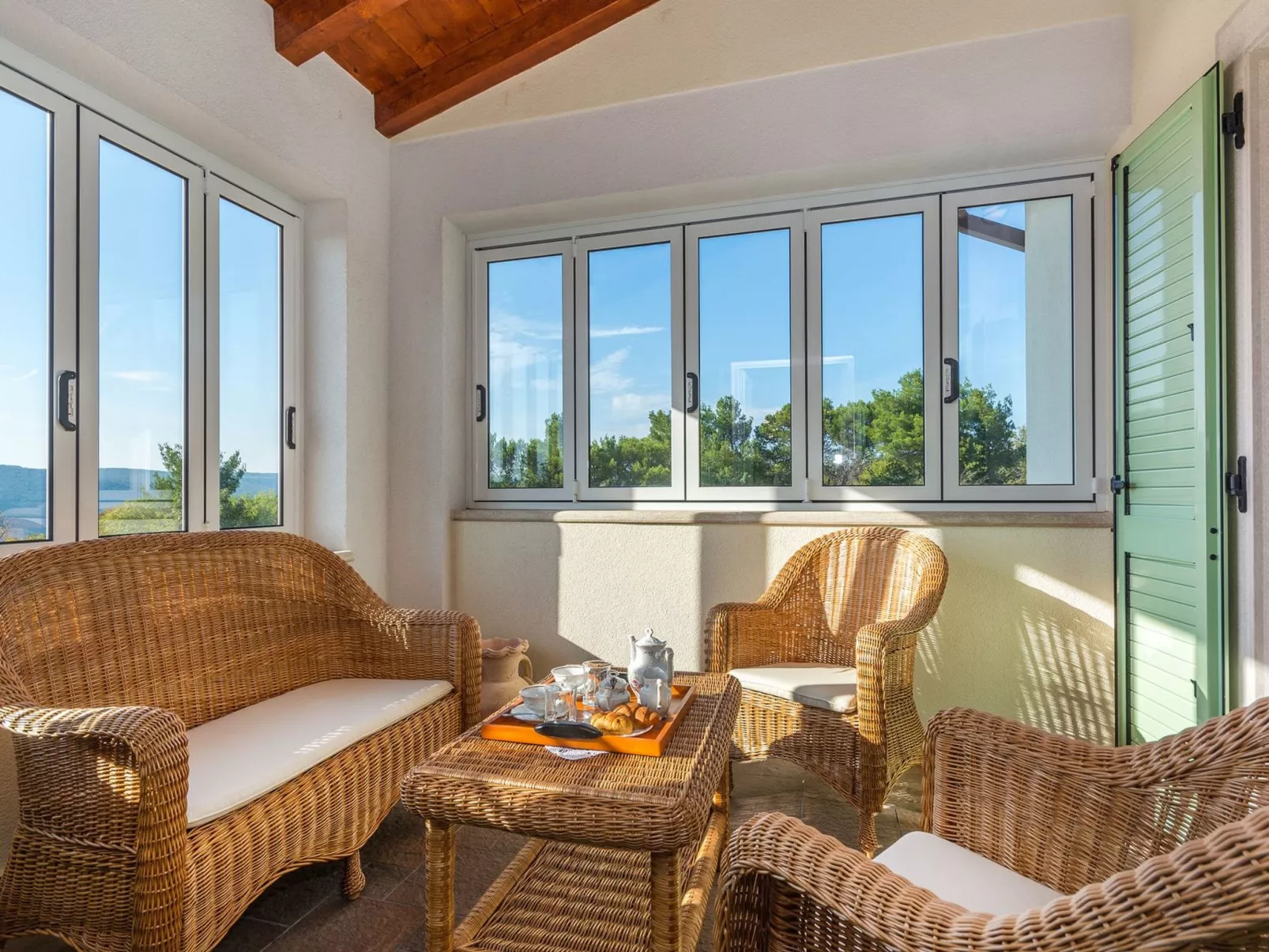 Villa 'Villa Mare' mit privatem Pool-Drinnen