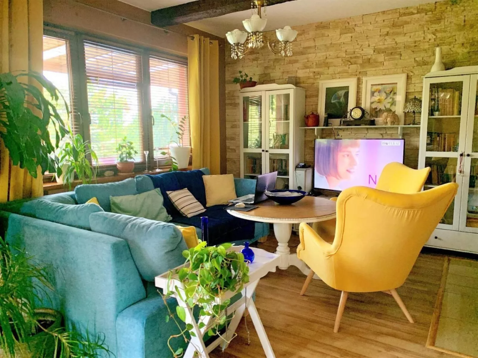 Magnolienhaus mit Sauna und Jacuzzi-Drinnen