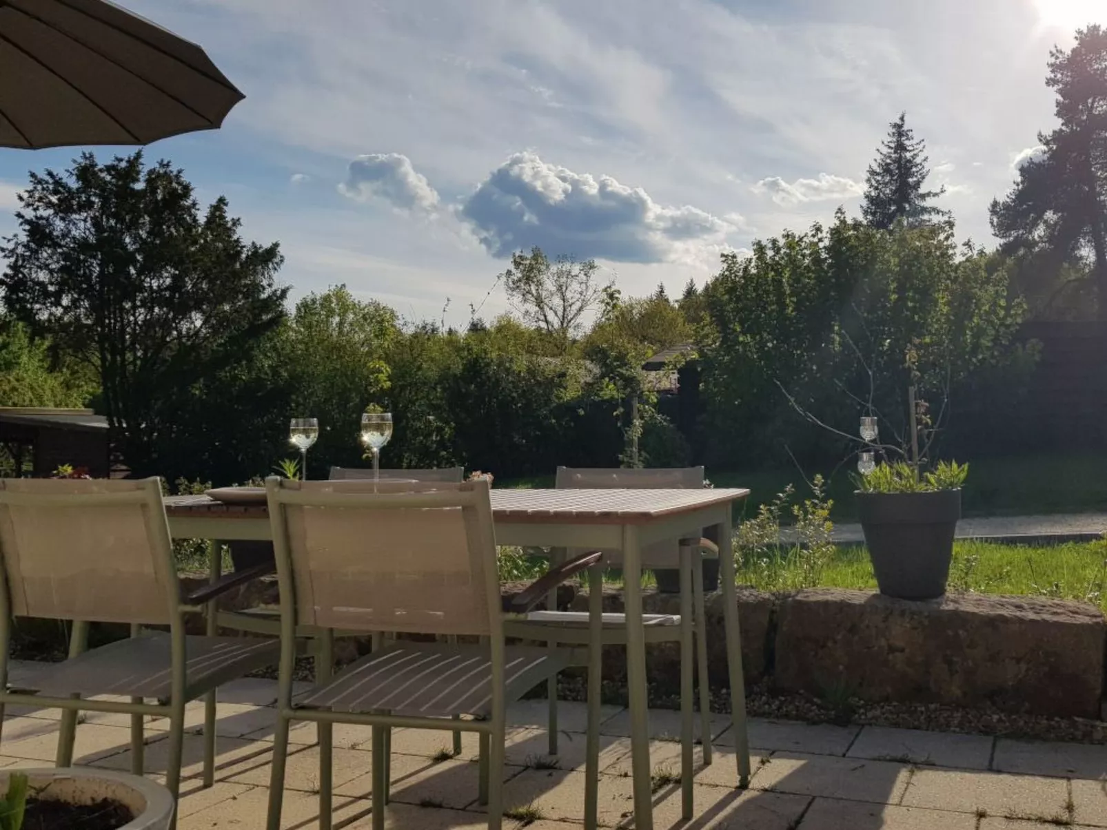 In Atzenhain mit Großer Terrasse-Dehors